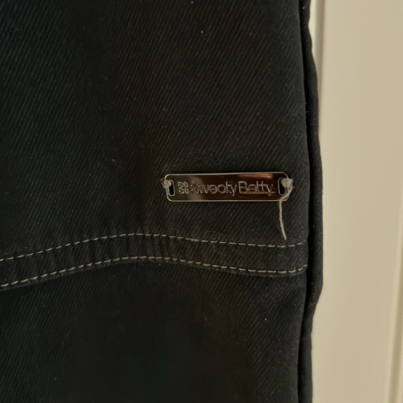 Sweaty Betty Velma Black Ankle Length Pants - Picture 4 of 7